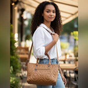 💥NWT Valentino Orlandi Kayla Tote Bag